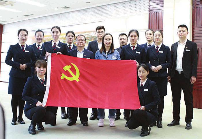 说一说四十岁打游戏的人的生活状态是什么样子？游戏画面